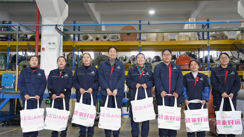 “風火輪加速美麗，乾坤圈圈住幸?！迸窆澨貏e活動6